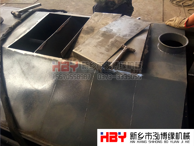 有好多客戶反映平面回轉(zhuǎn)篩出料端會有積料，這是為什么呢